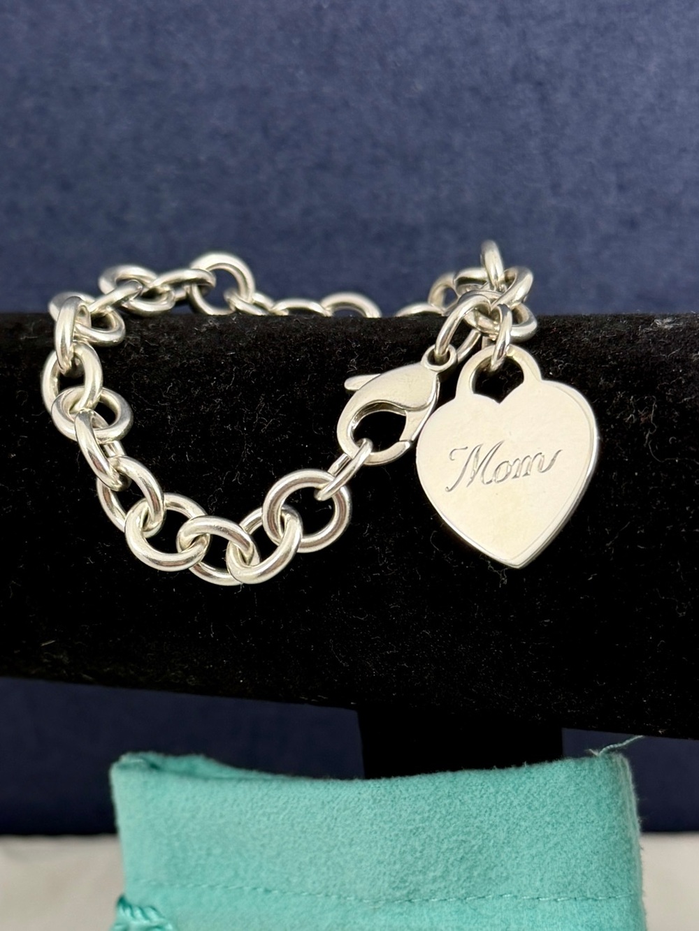 TIFFANY & CO. Sterling Silver Heart Tag Engraved “MOM” Bracelet; 7.5” w/ COA